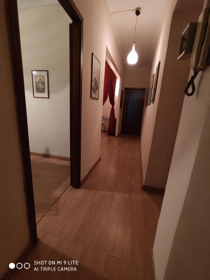 Ex Ostu Impero: Vino, Tartufo Ed Ospitalita Apartment La Morra Exterior photo